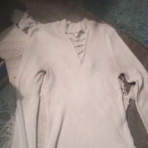 No Boundaries white long sleeve Blouse